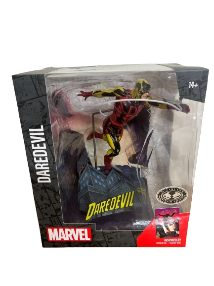 McFarlane MARVEL Daredevil 1:10th Scale Collectible with Scene (Daredevil #600) *PLATINUM EDITION*
