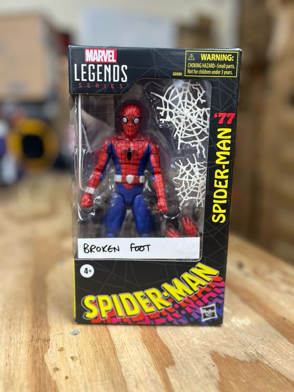 ***BROKEN FOOT*** Marvel Legends 6" Spider-Man '77 Action Figure