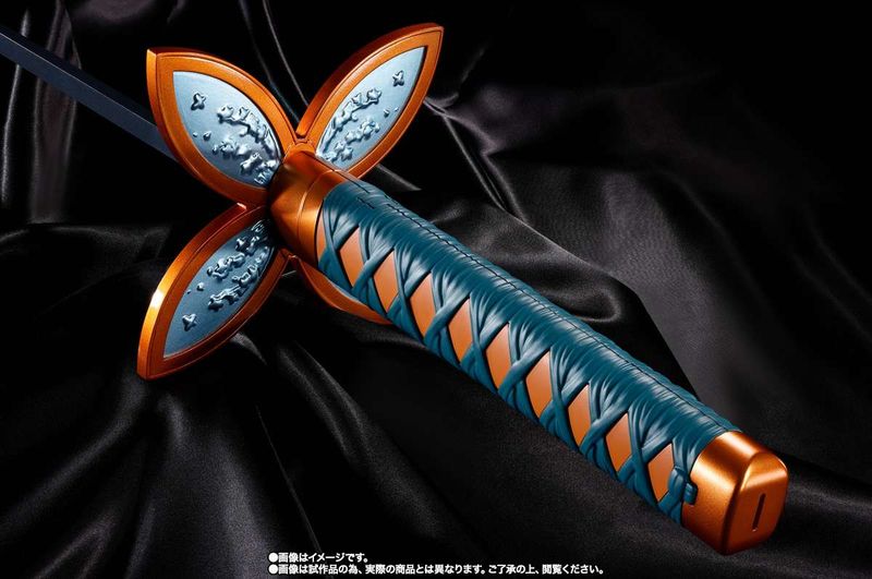 ***PRE-ORDER*** Bandai Demon Slayer: Nichirin Sword Shinobu Kocho Proplica