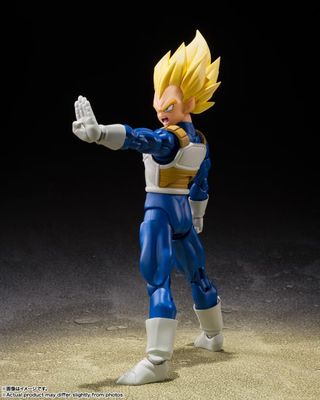 ***PRE ORDER*** Bandai S.H Figuarts Dragon Ball Z Super Saiyan Vegeta (Dangerous Pride) Action Figure