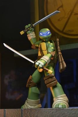 ***PRE ORDER*** NECA 7" Teenage Mutant Ninja Turtles (2012) Ultimate Leonardo Action Figure