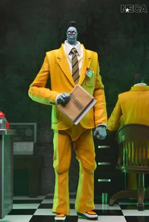 ***PRE ORDER*** NECA 7" Beetlejuice Beetlejuice Ultimate Bob Action Figure