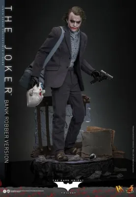 **PRE ORDER** Hot Toys The Dark Knight The Joker Bank Robber Version 1/6 Figure
