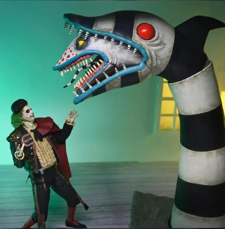 ***PRE ORDER*** NECA 7" Beetlejuice Beetlejuice Ultimate "Matador" Beetlejuice & Sandworm 2-Pack