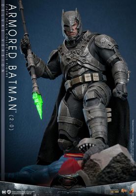 **PRE ORDER** Hot Toys Armored Batman 2.0 (Batman V Superman) 1/6 Scale Figure (DELUXE EDITION)