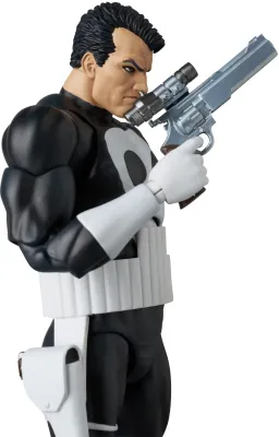 PRE ORDER** Medicom MAFEX Marvel Super Heroes MAFEX No.136 The