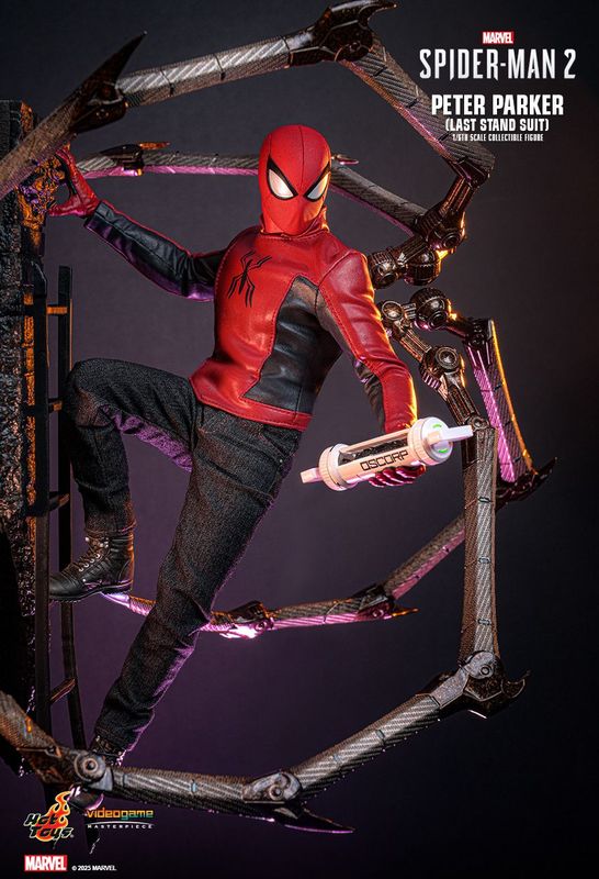 HOT TOYS Exclusive 1/6 SPIDER-MAN 2 Peter Parker Last Stand Suit LTD EDITION HOT TOYS Exclusive 1/6 SPIDER-MAN 2 Peter Parker Last Stand Suit LTD EDITION