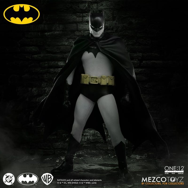 PRE ORDER** MEZCO ONE:12 COLLECTIVE DC BATMAN: YEAR ONE