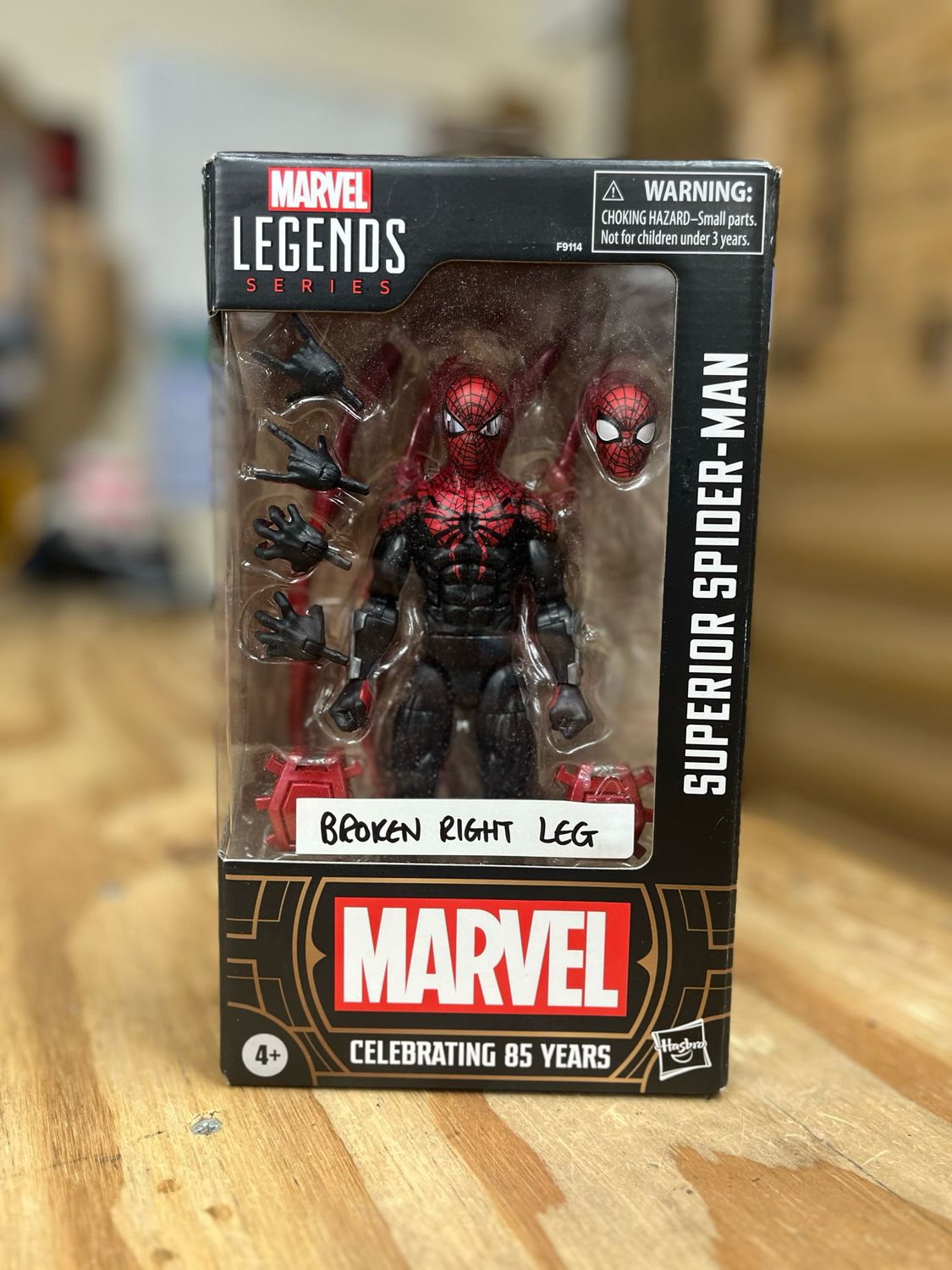 ***BROKEN RIGHT LEG / NO BOX *** Marvel Legends Series Superior Spider-Man (Marvel 85th Anniversary)