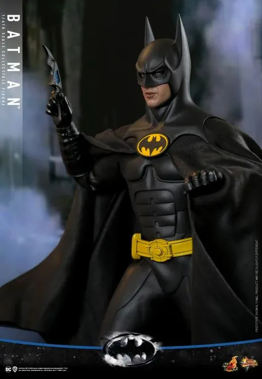Hot Toys Batman Returns 1/6 Scale Figure (COLLECTOR EDITION) Hot Toys Batman Returns 1/6 Scale Figure (COLLECTOR EDITION)