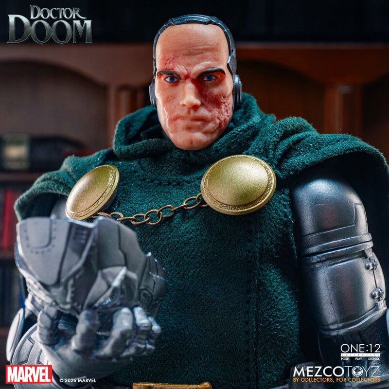 PRE ORDER** MEZCO ONE:12 COLLECTIVE Marvel's Doctor Doom