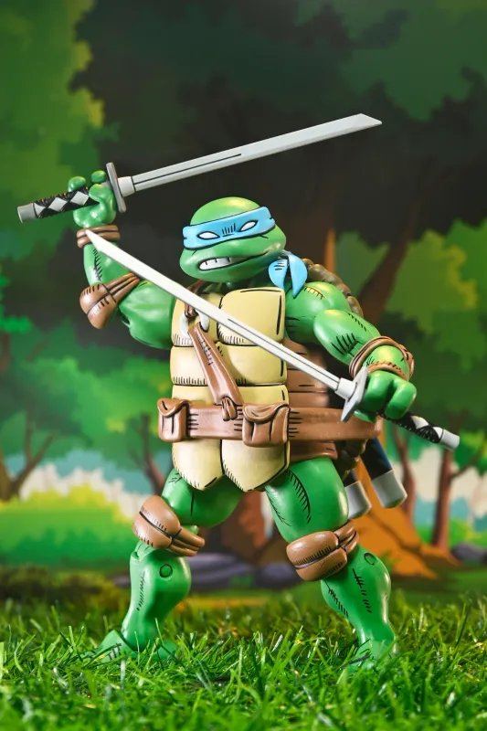 ***PRE ORDER*** NECA 7" Teenage Mutant Ninja Turtles x Usagi Yojimbo - Ultimate Leonardo Action Figure