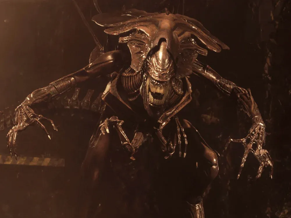 ***PRE ORDER*** NECA 7 ***PRE ORDER*** NECA 7" Scale Alien: Resurrection Ultra Deluxe Alien Queen Figure