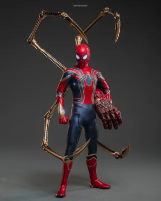 HOT TOYS 1/6 Scale Marvel Avengers: Endgame Iron Spider (Artisan Edition) Action Figure