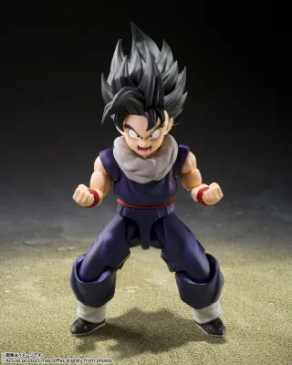 ***PRE ORDER*** Bandai S.H Figuarts Dragon Ball Z Gohan (Z-Fighters Group Base Ver. A) Action Figure