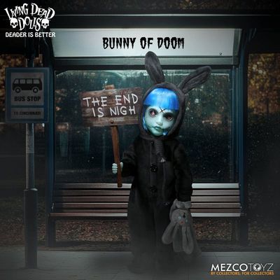 MEZCO RETURN OF THE LIVING DEAD DOLLS Presents: Eggzorcist "BUNNY OF DOOM" Variant