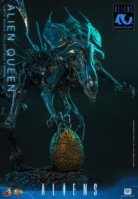 ***PRE ORDER*** Hot Toys 1/6th Scale Aliens 40th Anniversary - Alien Queen Figure ***PRE ORDER*** Hot Toys 1/6th Scale Aliens 40th Anniversary - Alien Queen Figure