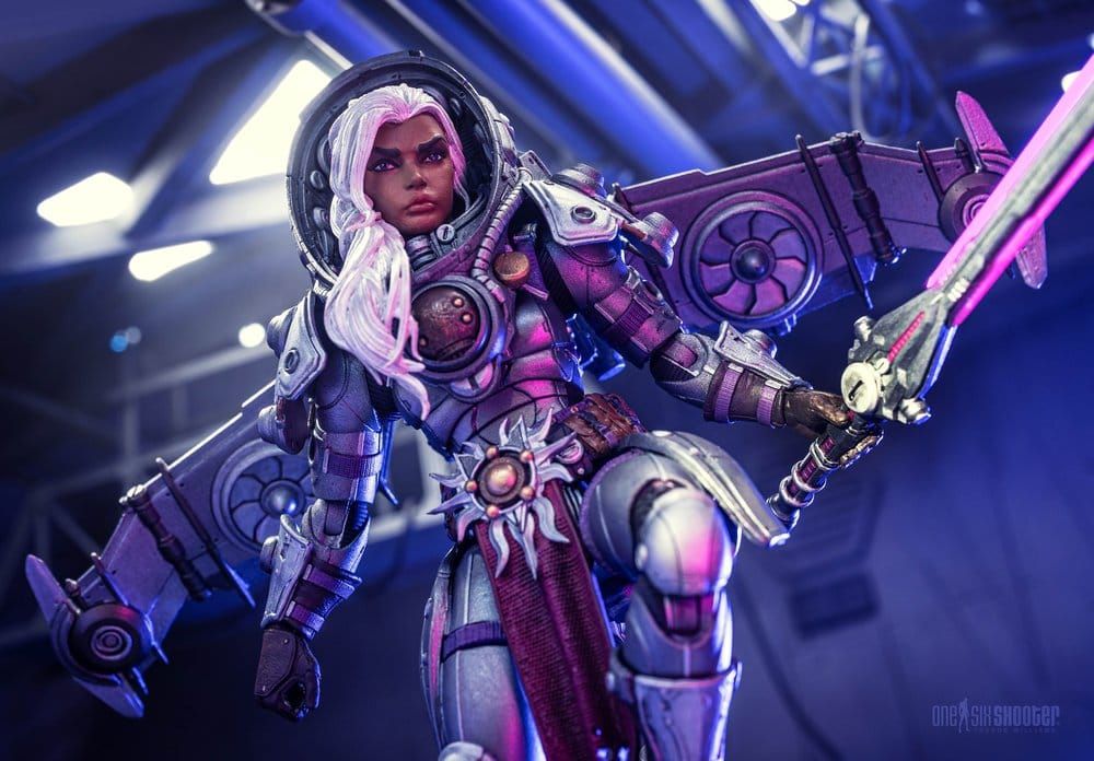 ***PRE ORDER*** Cosmic Legions Mortal Thorn - Arch General Honora Action Figure