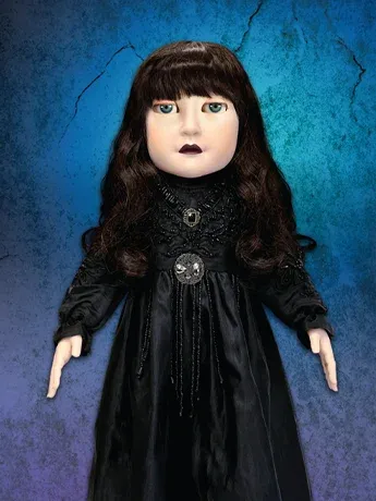 ***PRE ORDER*** SYNDICATE COLLECTIBLES What We Do in the Shadows 1/1 Scale Nadja Doll Prop Replica ***PRE ORDER*** SYNDICATE COLLECTIBLES What We Do in the Shadows 1/1 Scale Nadja Doll Prop Replica