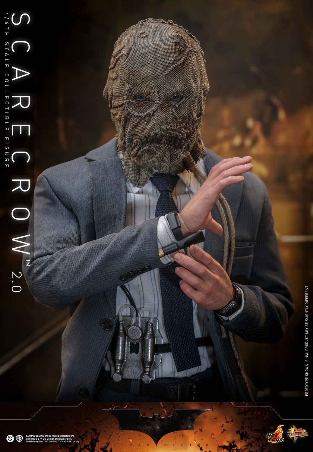 Hot Toys Batman Begins Scarecrow (Version 2) 1/6 Figure Hot Toys Batman Begins Scarecrow (Version 2) 1/6 Figure