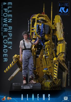 ***PRE ORDER*** Hot Toys 1/6th Scale Aliens 40th Anniversary - Ellen Ripley and Power Loader ***PRE ORDER*** Hot Toys 1/6th Scale Aliens 40th Anniversary - Ellen Ripley and Power Loader