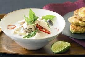 SPICY THAI CHICKEN PIE - Fresh ginger, Lemongrass, Spring Onions, Red Chilli, Garlic, Coconut milk and Swiss Chicken combined in a creamy spicy sauce. Hot! SPICY THAI CHICKEN PIE - Fresh ginger, Lemongrass, Spring Onions, Red Chilli, Garlic, Coconut milk and Swiss Chicken combined in a creamy spicy sauce. Hot!
