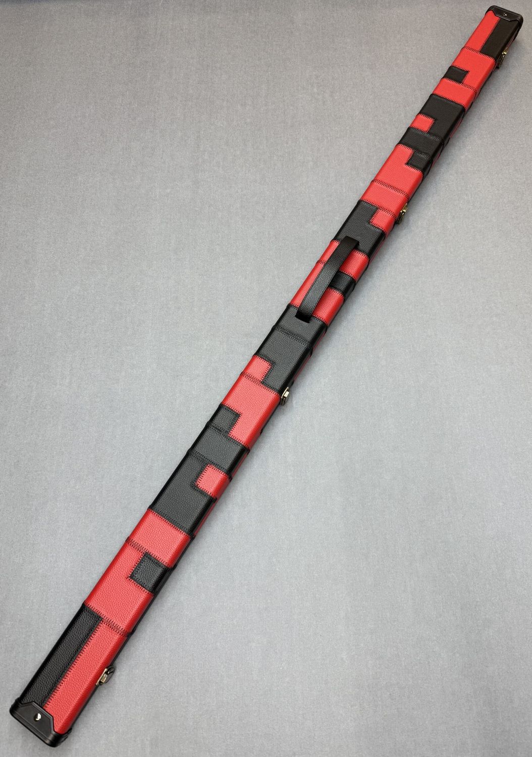 Handmade 1 Piece Snooker Cue Case Tournament Style With 2 Compartments Black and Red