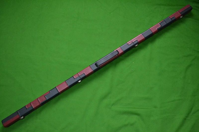 1 Piece Slimline Snooker Cue Case for a Single Cue in Black and Red