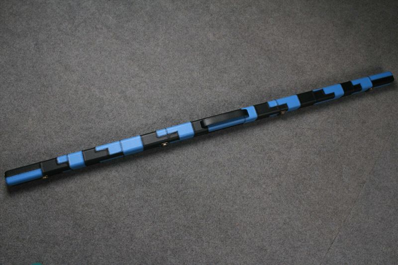 1 Piece Thin Snooker Cue Case for a Single Cue in Black and Blue with Stud Ends