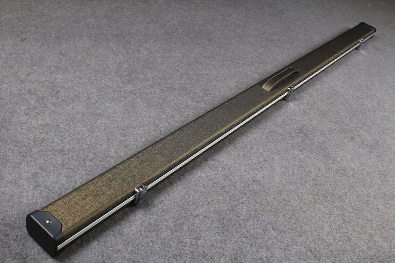 Halo Aluminium 3/4 Snooker Cue Case in Dark Shine Halo Aluminium 3/4 Snooker Cue Case in Dark Shine