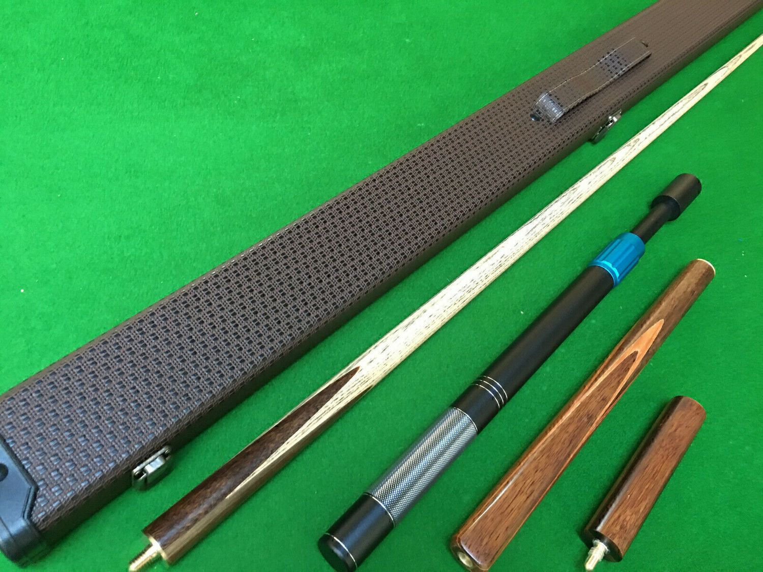 3/4 Handmade Ash and Rosewood 57.1 Inch Snooker Cue Set with 8.5mm Tip 3/4 Handmade Ash and Rosewood 57.1 Inch Snooker Cue Set with 8.5mm Tip