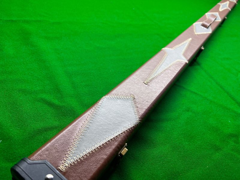 1 Piece Deluxe Design Snooker Cue Case - Space for 2 Cues - Brown and Grey 1 Piece Deluxe Design Snooker Cue Case - Space for 2 Cues - Brown and Grey