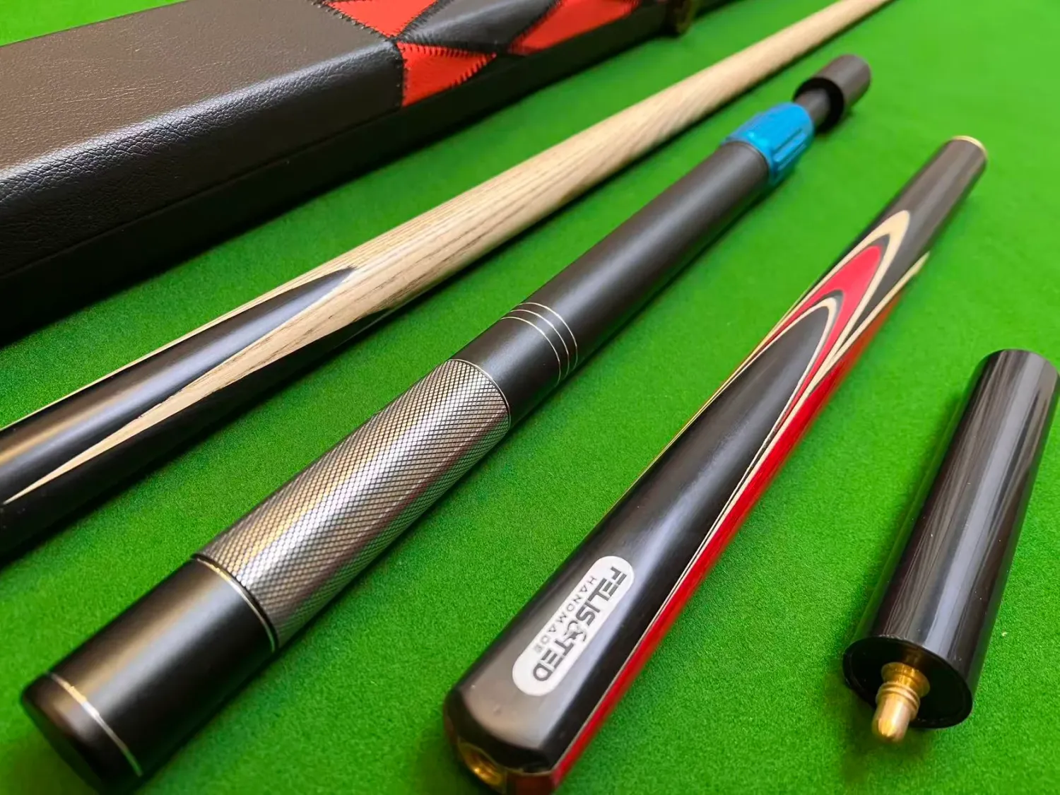 58“ Handmade Ebony 3/4 Jointed Snooker Cue Set with Case and Extension in Red