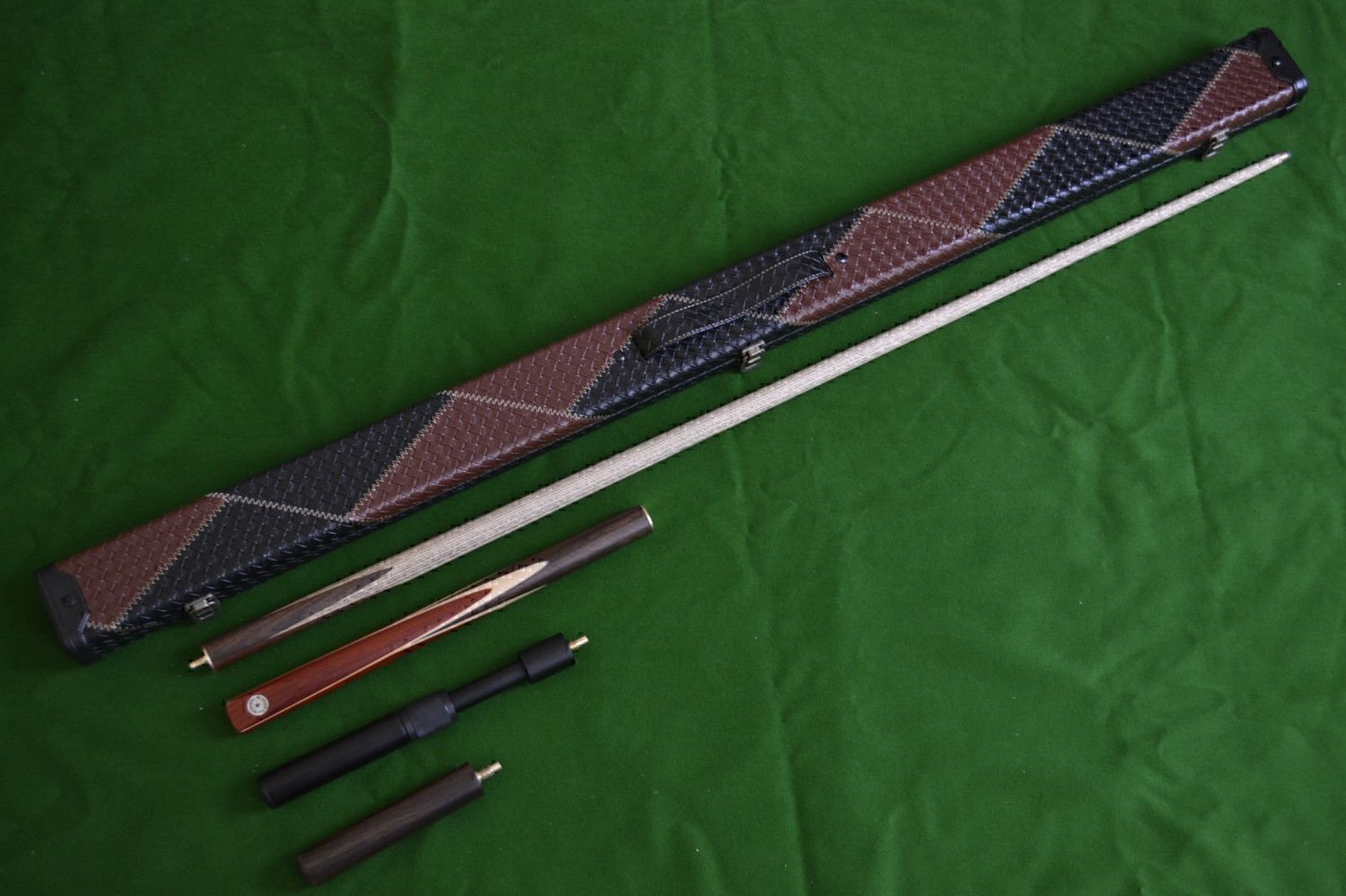 Handmade 4 Piece Snooker Cue Set with Leather Case, Telescopic Extension and Mini Butt Handmade 4 Piece Snooker Cue Set with Leather Case, Telescopic Extension and Mini Butt