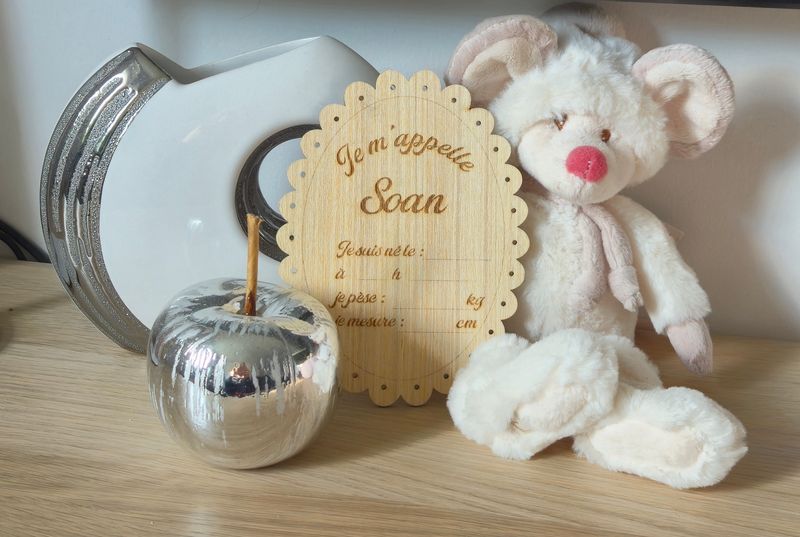 🪶 Pancarte d’annonce de naissance – Modèle “Je m’appelle”