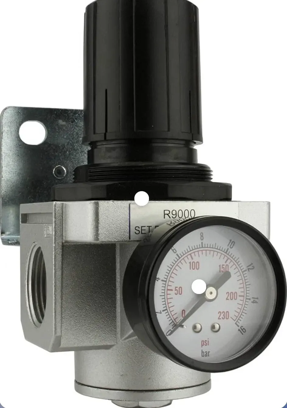 1" REGULATOR UP TO 215 PSI