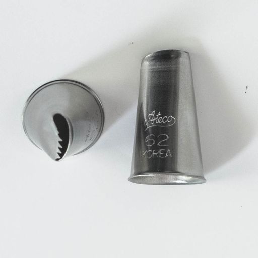 Ateco Curved Petal Pastry Tip #62