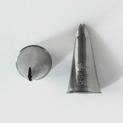 Ateco Leaf Pastry Tip #67