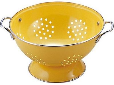 3 quart Lemon Colander