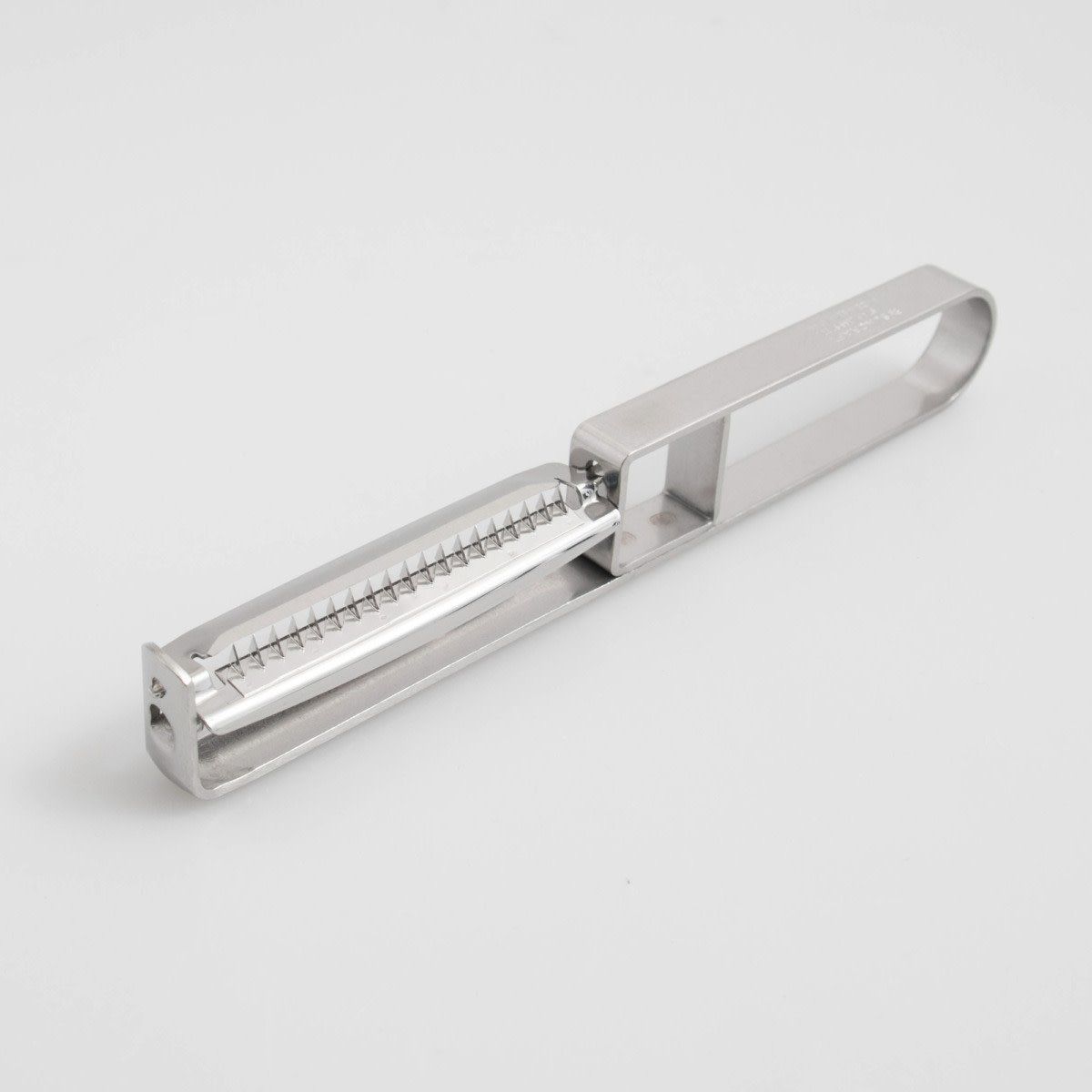 Japanese Julienne Peeler