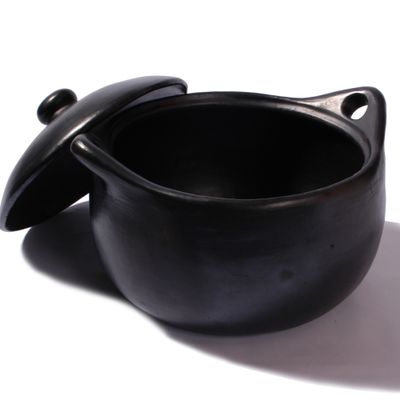 4 quart La Chamba Clay Casserole - IN STORE PICK UP ONLY!