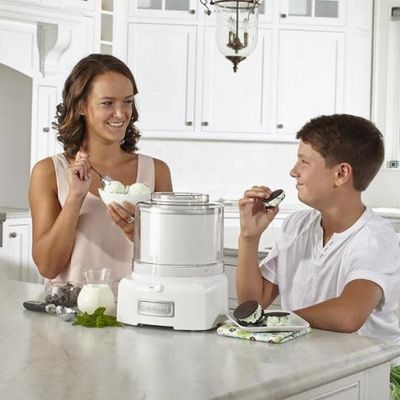 Cuisinart 1.5 quart Ice Cream, Sorbet, &amp; Frozen Yogurt Maker