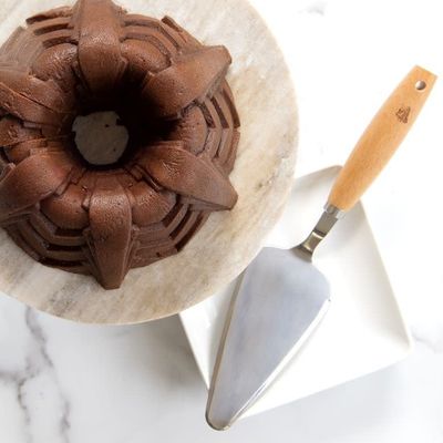 Nordic Ware Cake &amp; Pie Server