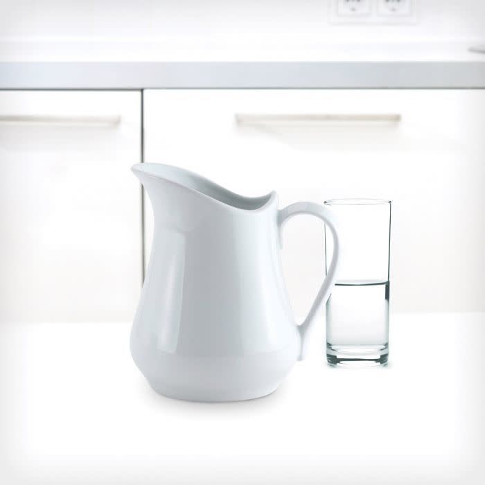 32oz White Pitcher