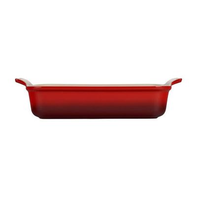 Le Creuset 4 quart Cherry Red Baking Dish