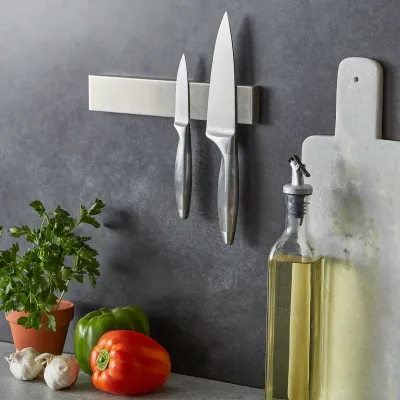 Endurance® 10″ Magnetic Stainless Steel Knife Strip