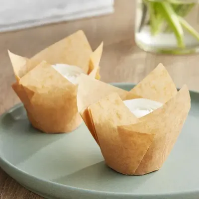 Natural Tulip Baking Cups, set of 25