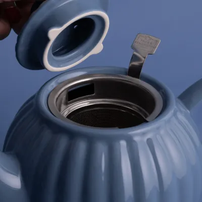 6 cup Ribbed Bluebell Teapot