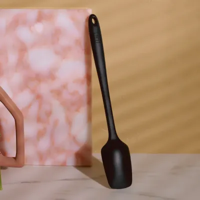 Get it Right Black Skinny Spoonula