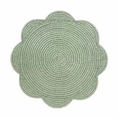 Green Scalloped Rattan Placemat